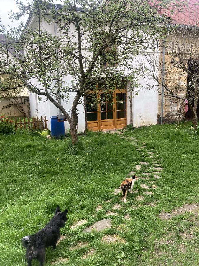 Stare Dekanstvi Utery Exterior foto